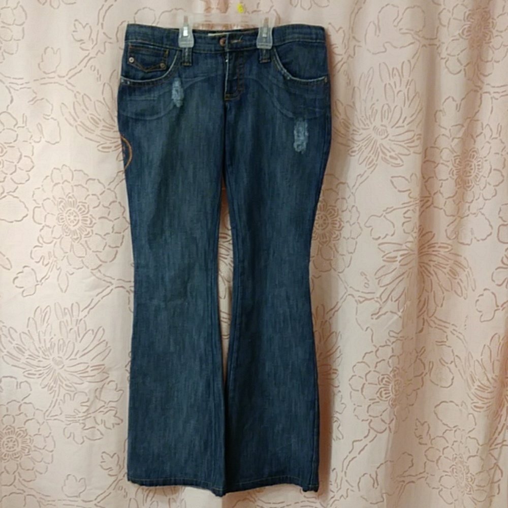 Boot cut jeans